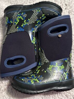 Bogs K Classic Axel Kids Waterproof Rain Boots US 12 EU 29 Blue Green Geometric